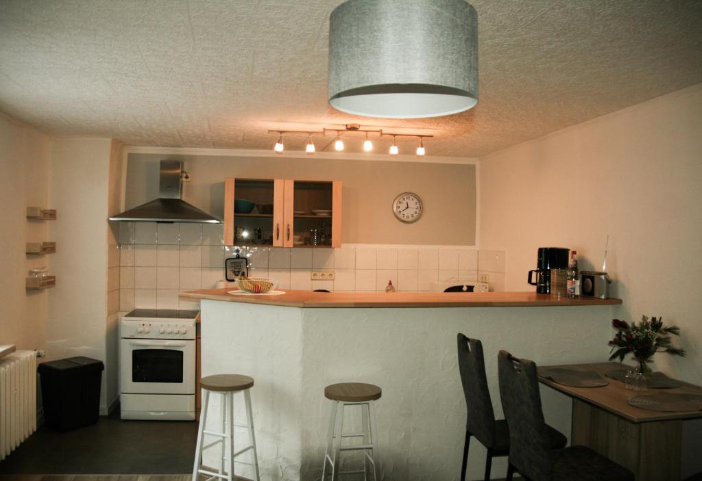 Kuchyň nebo kuchyňský kout v ubytování Ferienwohnung Zum Lederbernd