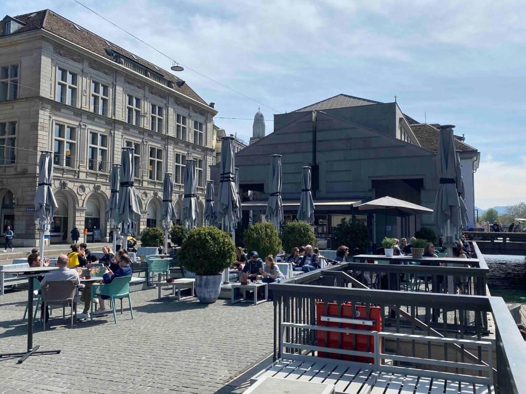 KAYA Apartments M07 - Deluxe Studio Apt in Old Town Zurich - Resim 11