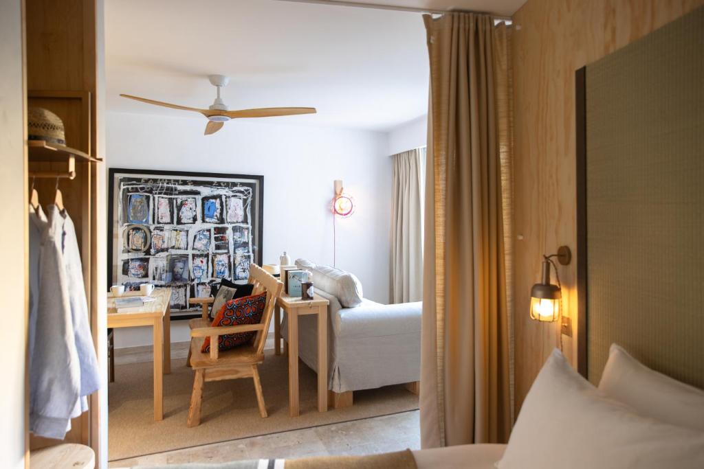 MOB HOTEL Cannes - Resim 6