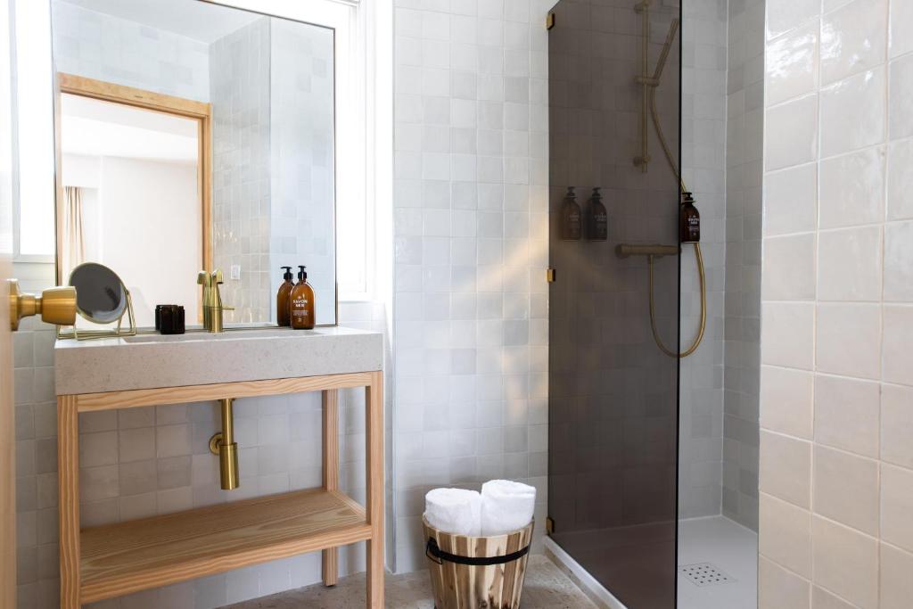 MOB HOTEL Cannes - Resim 33