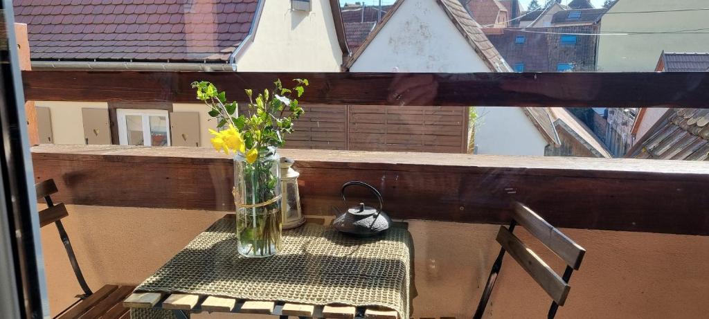 Fotografie z fotogalerie ubytování Au-Dessus des Toits plein centre avec vue sur les vignes v destinaci Barr