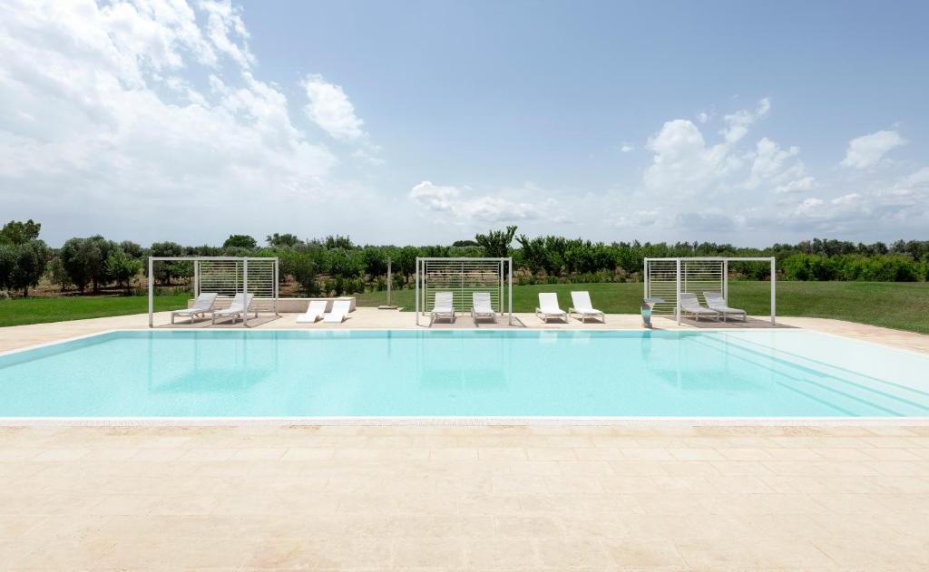 Bazén v ubytování Masseria Elysium nebo v jeho okolí