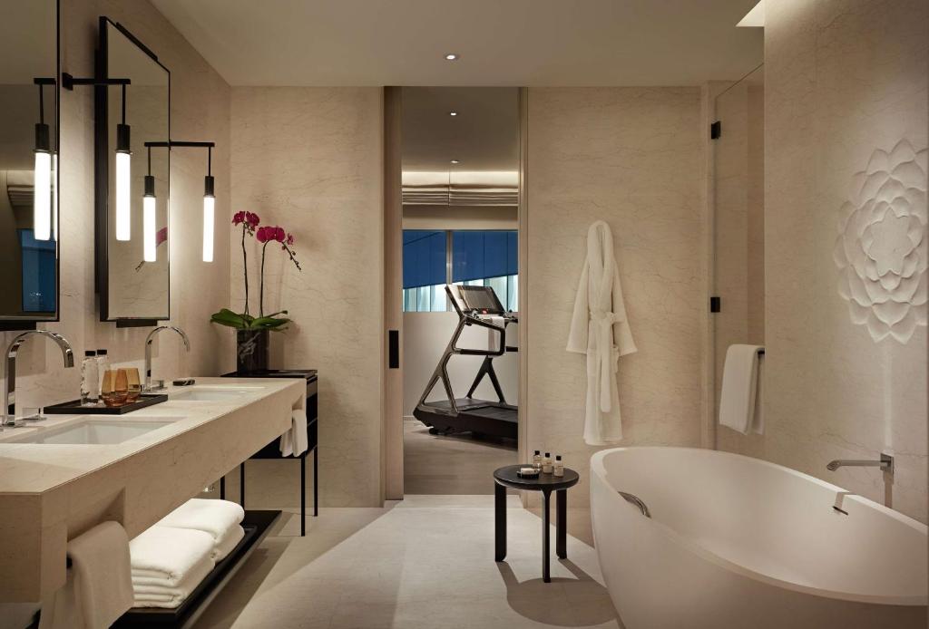 Koupelna v ubytování Park Hyatt Bangkok