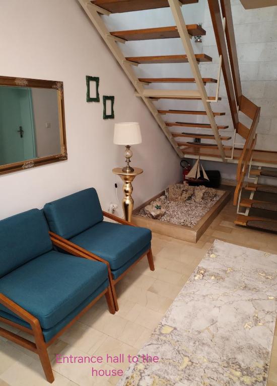 Posezení v ubytování Brela SP small loft - no parking