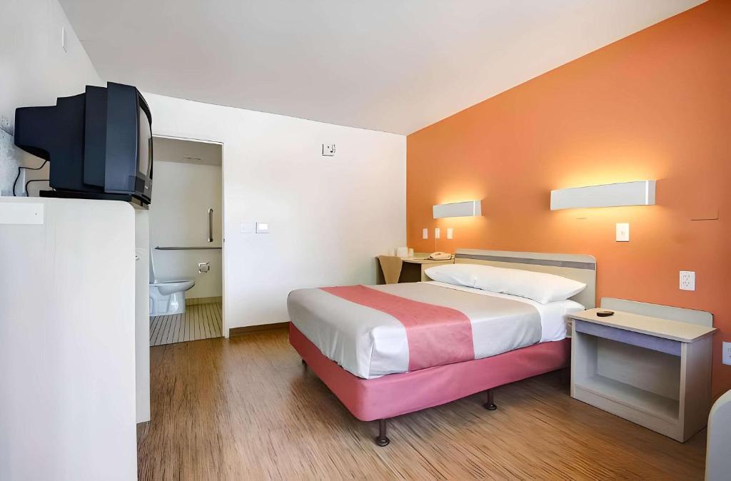 Park Inn By Radisson Salt Lake City Airport www.booking.com