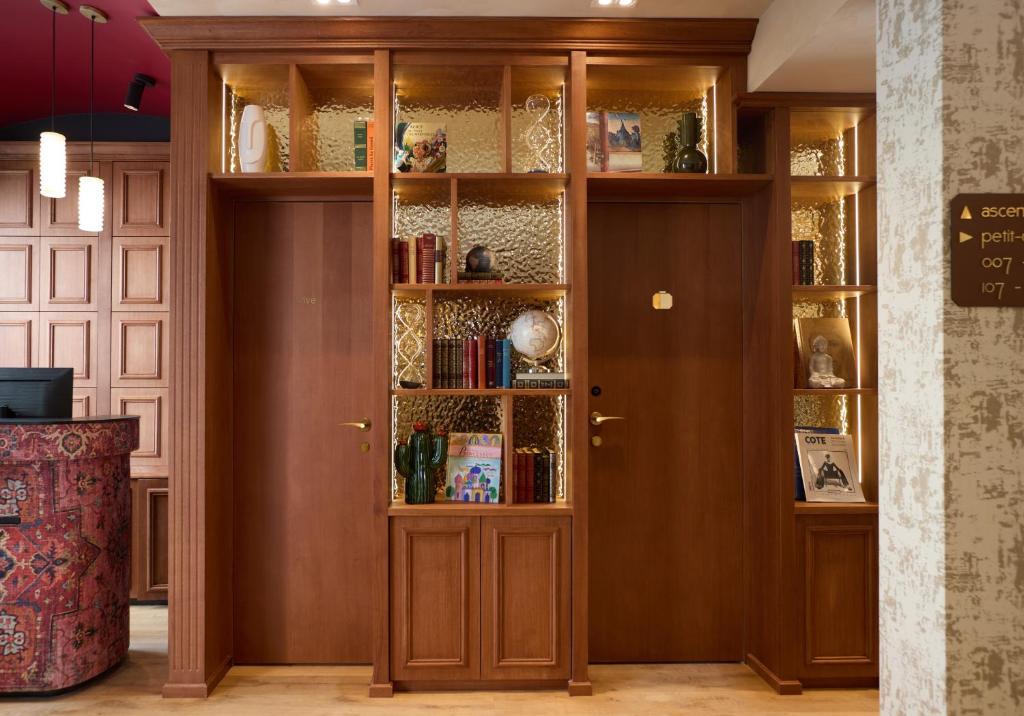 Hôtel Hiro Paris - Resim 11