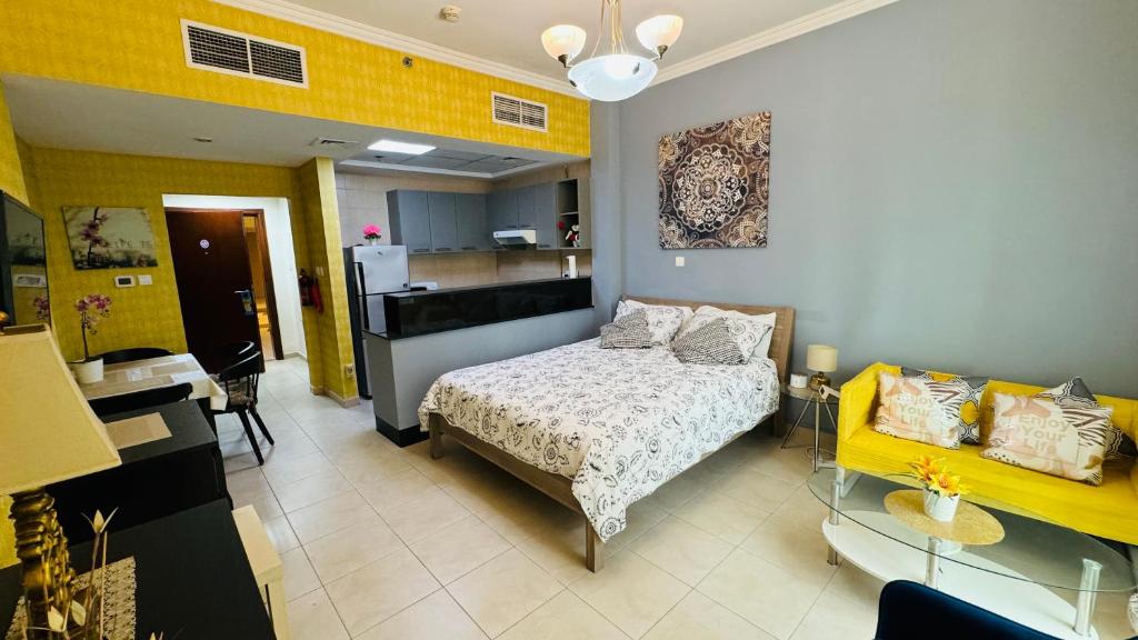 Burj Al Nujoom Apartment building Value for Money in Centre of Dubai