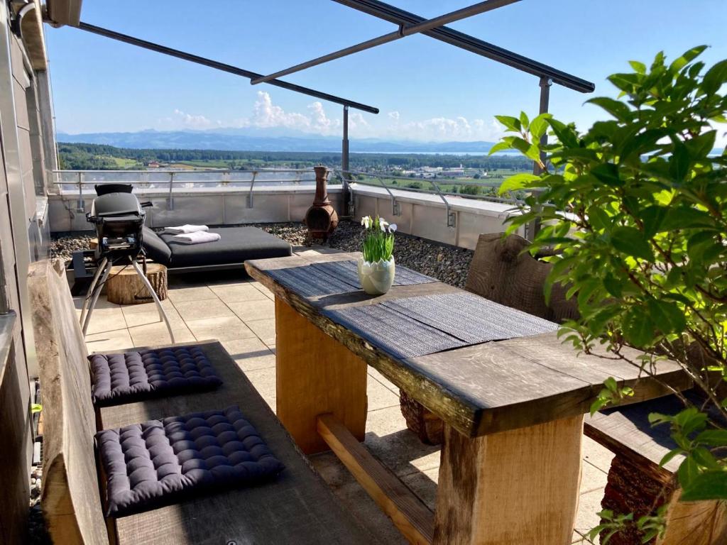 Μπαλκόνι ή βεράντα στο Dmon-Home