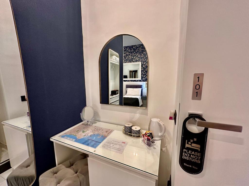 Elegance Rooms Spaccanapoli - 18