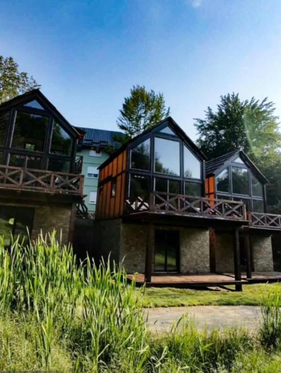 Hoone, kus villa asub