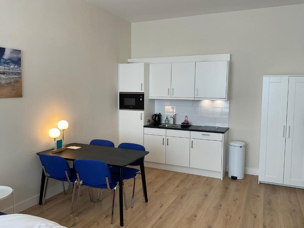 Küche/Küchenzeile in der Unterkunft Aristoteles Apartments