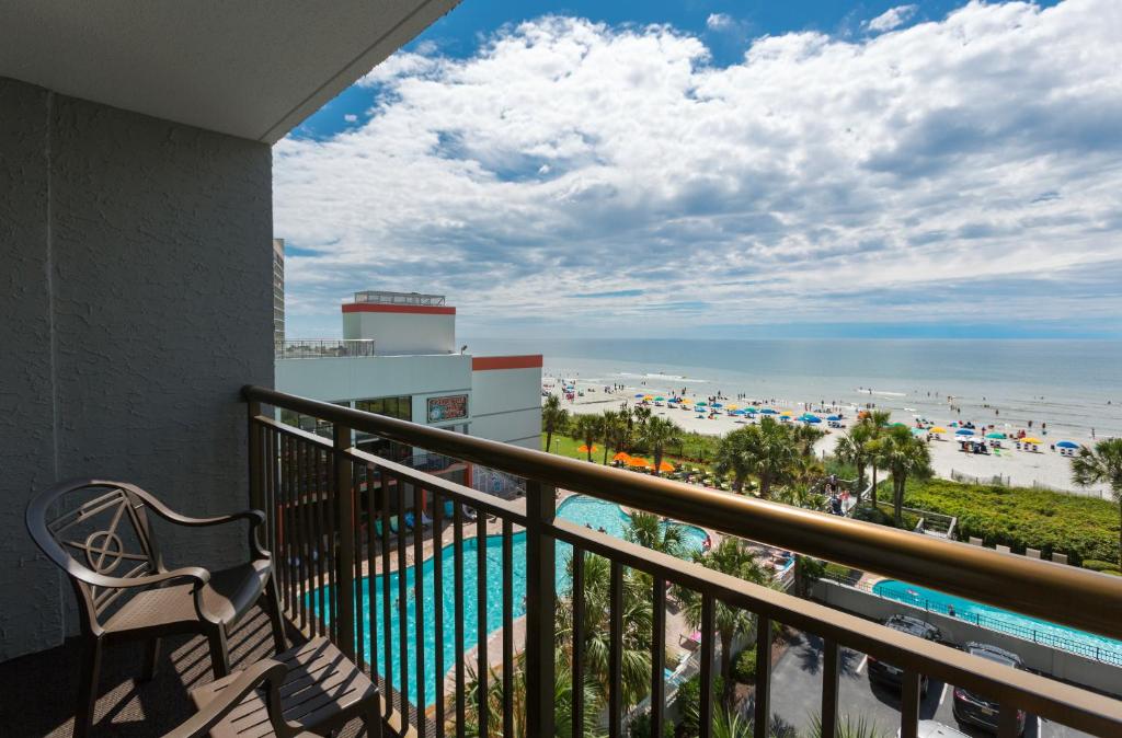 Grande Cayman Resort - Oceanfront Two Queen Suite