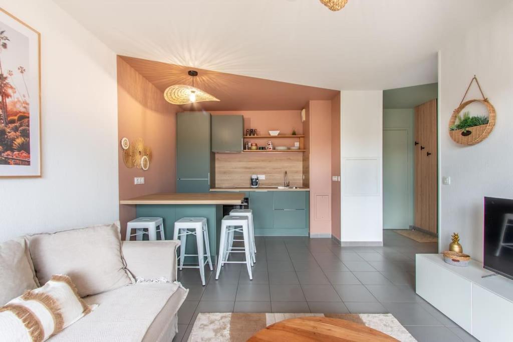 Kuchyň nebo kuchyňský kout v ubytování Appartement des grands lacs