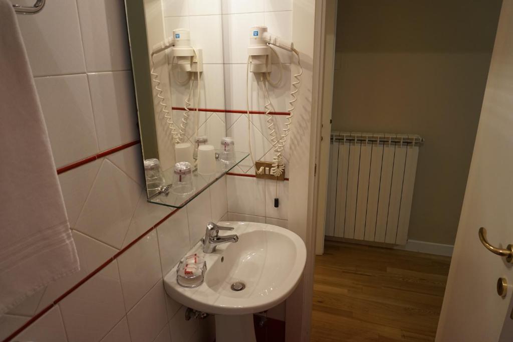 Hotel Fenicia - Resim 21