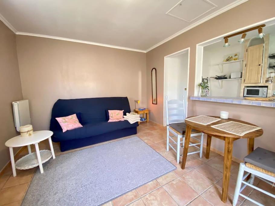 Η κουζίνα ή μικρή κουζίνα στο Maisonette ESKIA