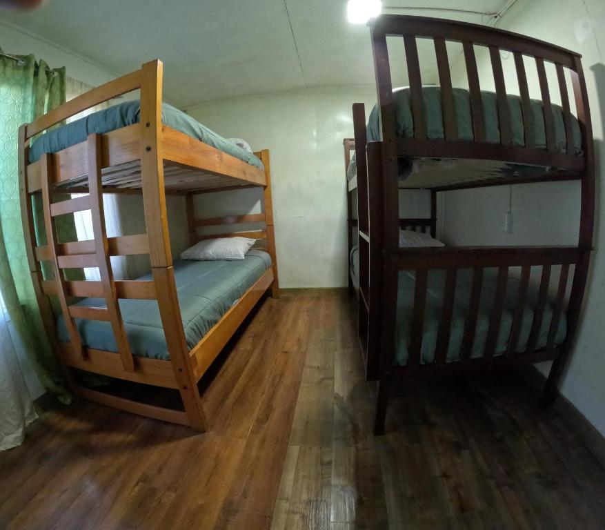 Postel nebo postele na pokoji v ubytování Hostel 53 Sur