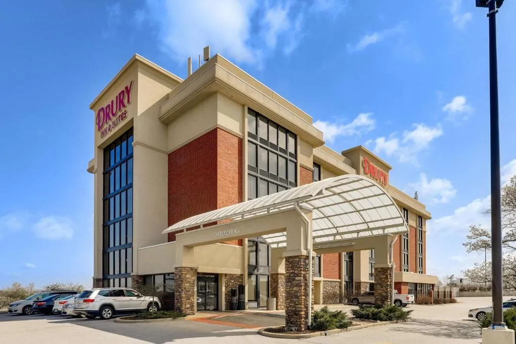 Drury Inn & Suites St. Louis St. Peters in Saint Charles