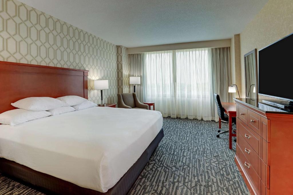 Drury Plaza Hotel Nashville Franklin - Superior King Suite