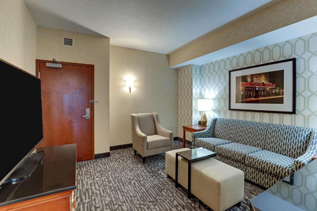 Drury Plaza Hotel Nashville Franklin - King Suite With Spa Bath