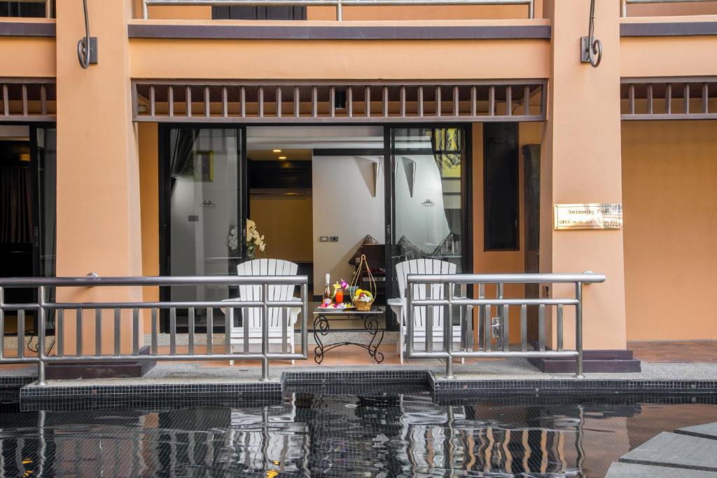 Galeriebild der Unterkunft Princess Kamala Beachfront Hotel - SHA Extra Plus in Kamala Beach