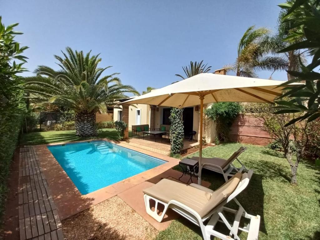 Bazén v ubytování Luxueuse villa Proche Agadir et Taroudant pour 6 pers Piscine Privée sans vis à vis nebo v jeho okolí