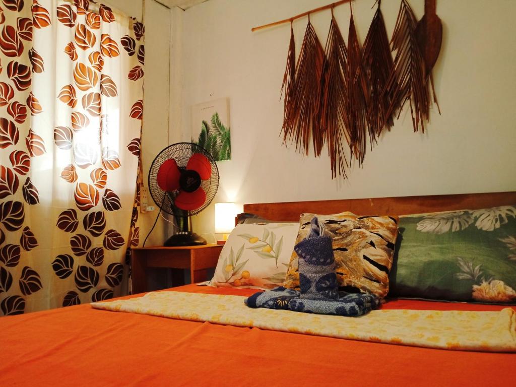 Postel nebo postele na pokoji v ubytování Amwani Camping Site
