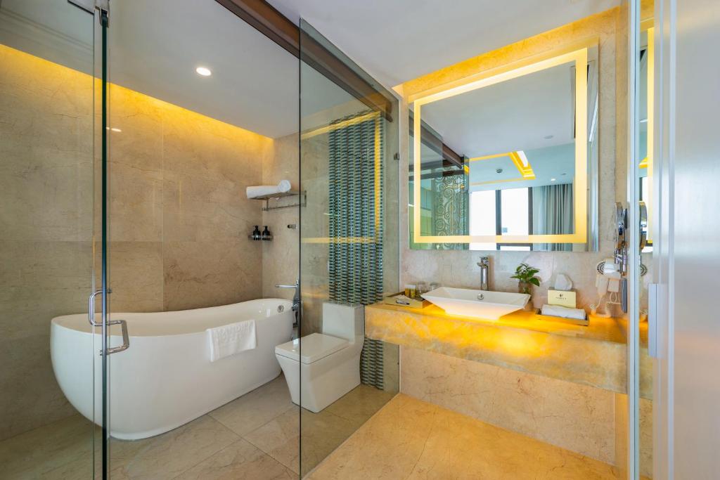 Two Bedroom Apartment with Partial Ocean View