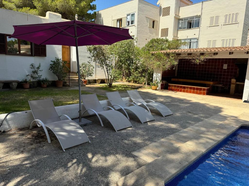Bazén v ubytování Gemütliches Ferienhaus am Club Nautico, Santa Ponça nebo v jeho okolí