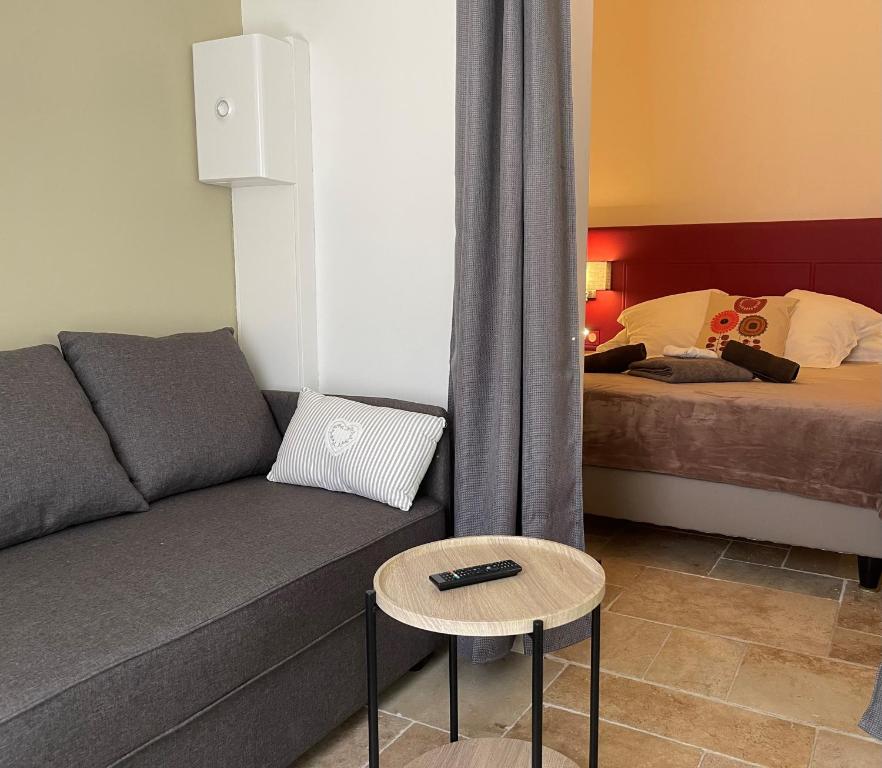 Logis Hotel Restaurant Le Domaine de la Régalière - Standard Studio