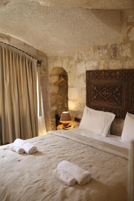 Potamia Cave Suites - Standard Double Room