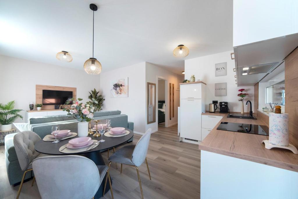 Apartment LEMM 500m from the ARENA - 16