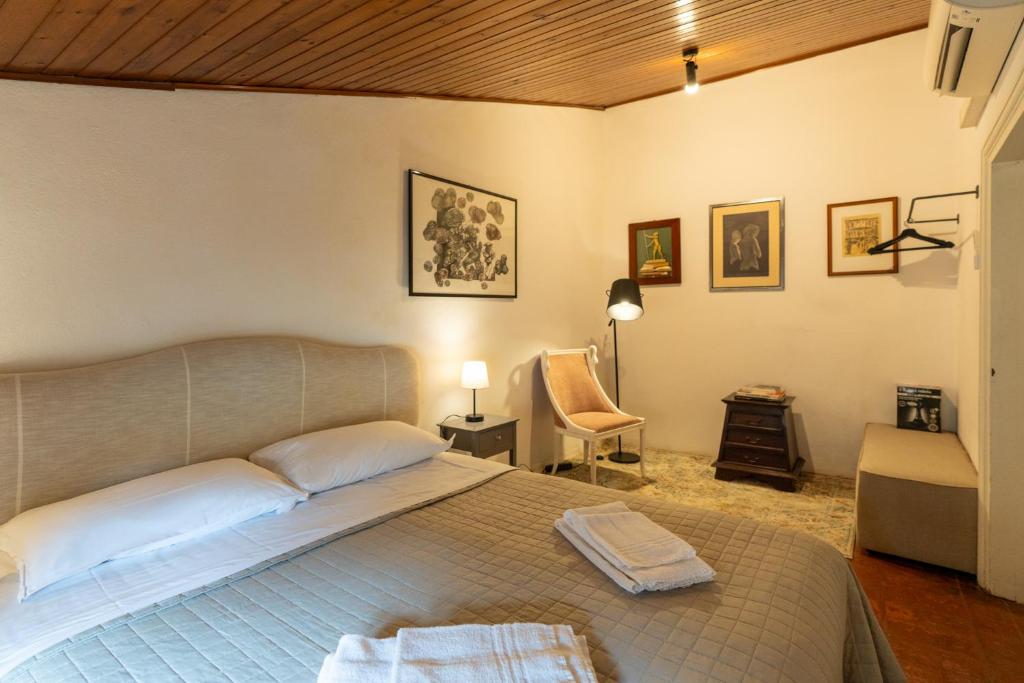 Palazzo delle Guglie by Postcardsfrom - Resim 11