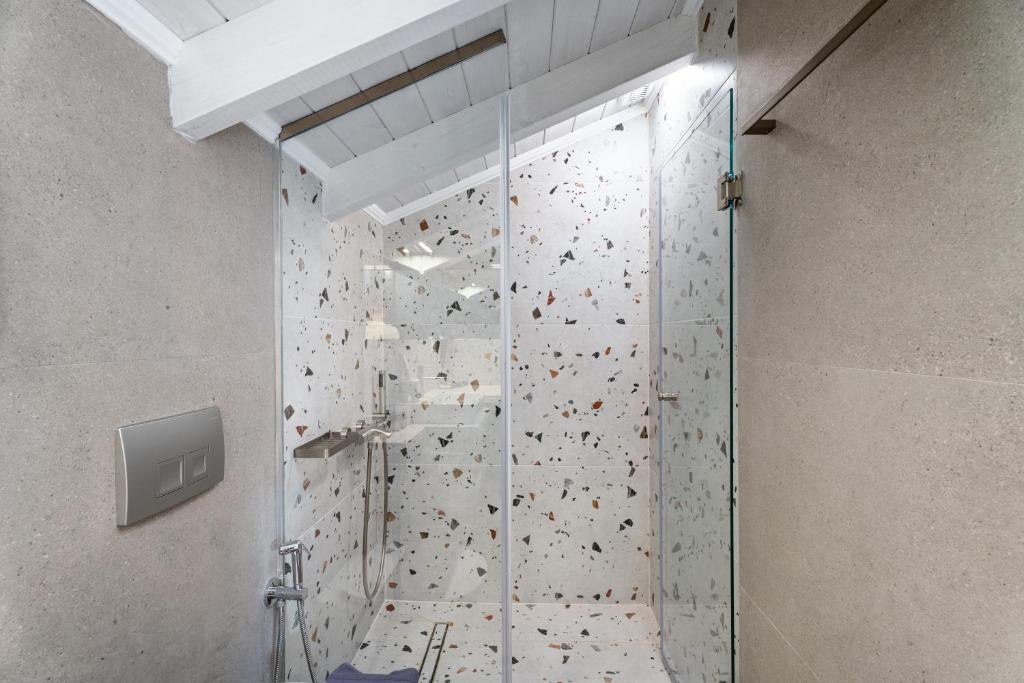 Ennea Muses Rooms and Suites - Resim 29