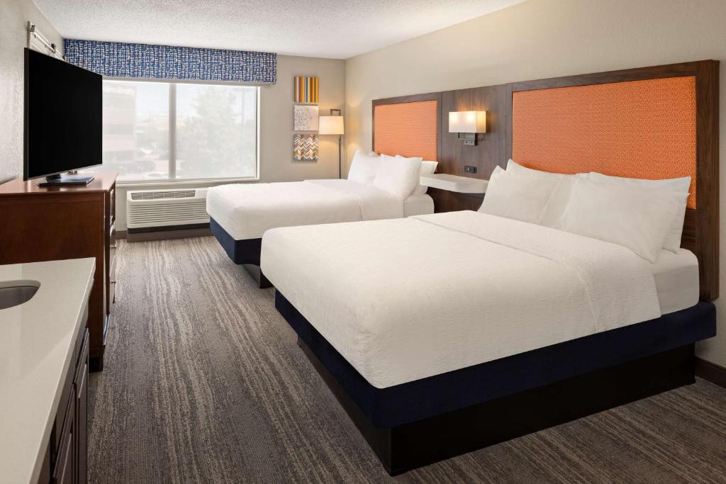 Hampton Inn Minneapolis Northwest Maple Grove photo