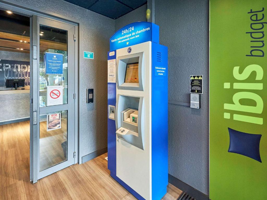 Certifikát, hodnocení, plakát nebo jiný dokument vystavený v ubytování ibis budget Lisieux