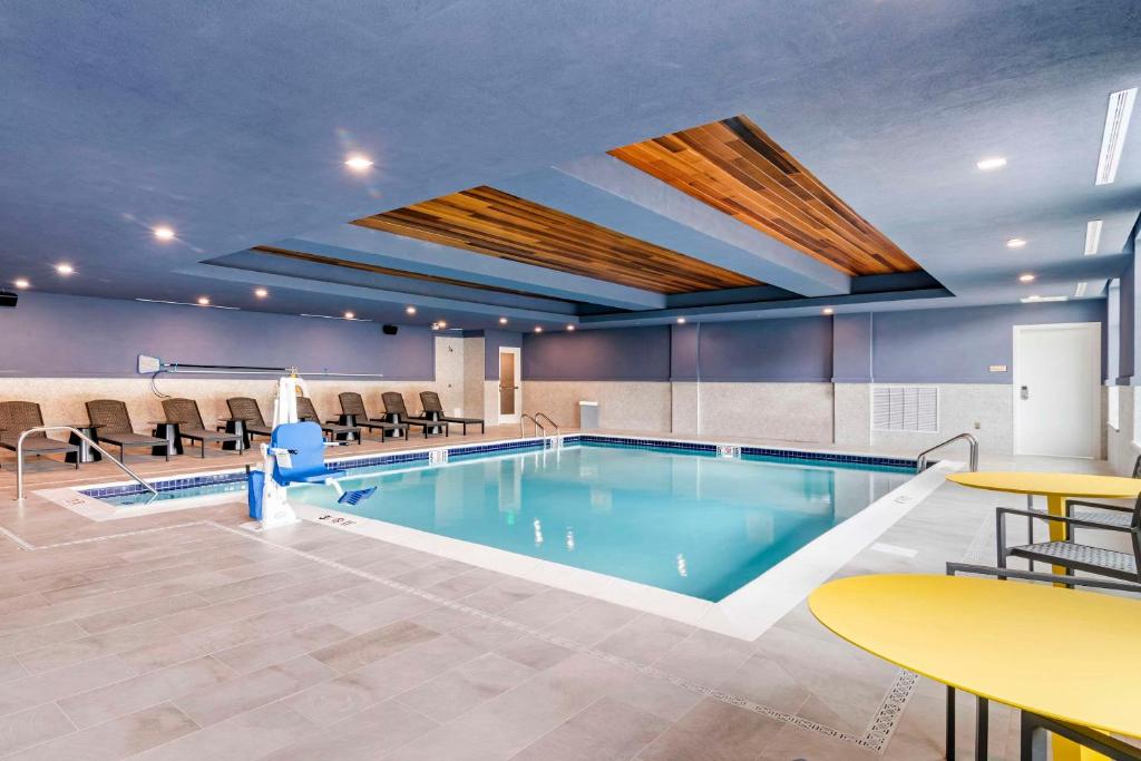 Cambria Hotel North Conway photo