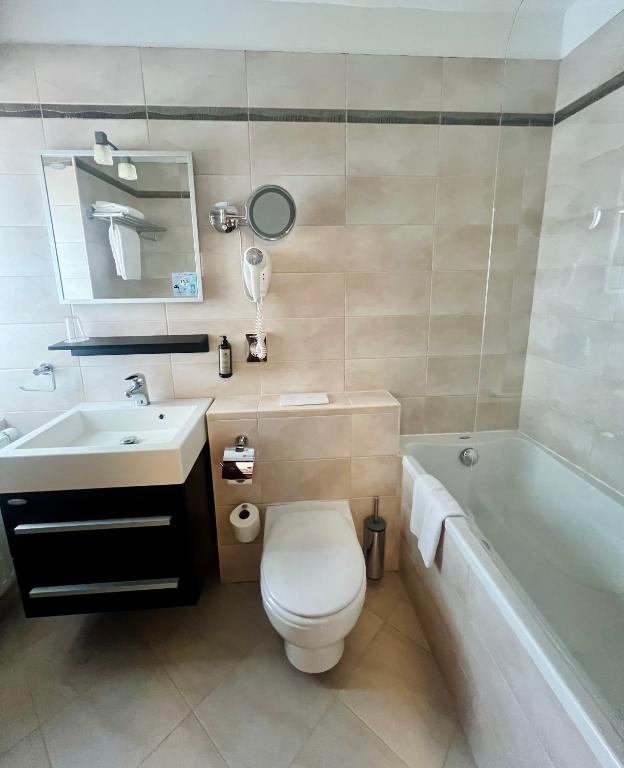 Koupelna v ubytování Hotel Piramida