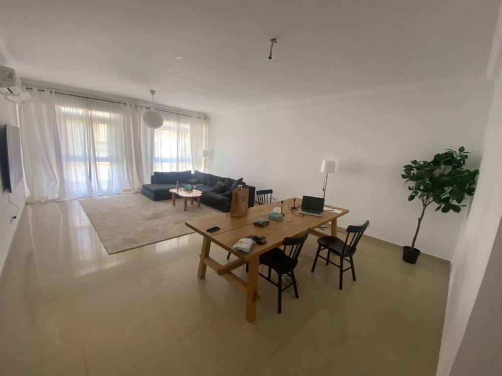 Posezení v ubytování Luxe Madinaty Home
