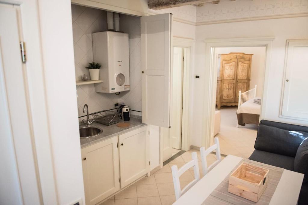 Kuchyň nebo kuchyňský kout v ubytování Casa Laurentius