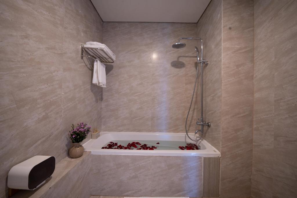Phòng 2 Giường Đơn Có Bồn Tắm