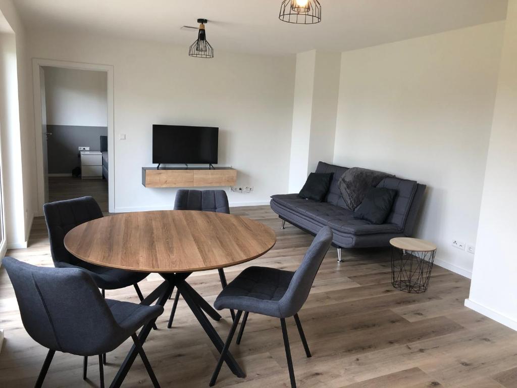 TV a/nebo společenská místnost v ubytování Ferienwohnung Wanner