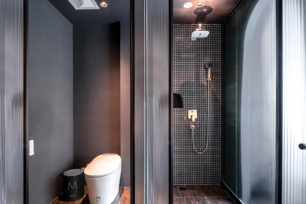 Koupelna v ubytování A hotel