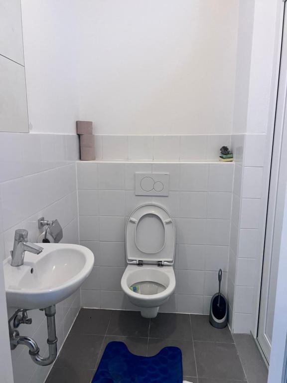 Koupelna v ubytování TOP6 Zimmer für max 3Personen 1EB1DB