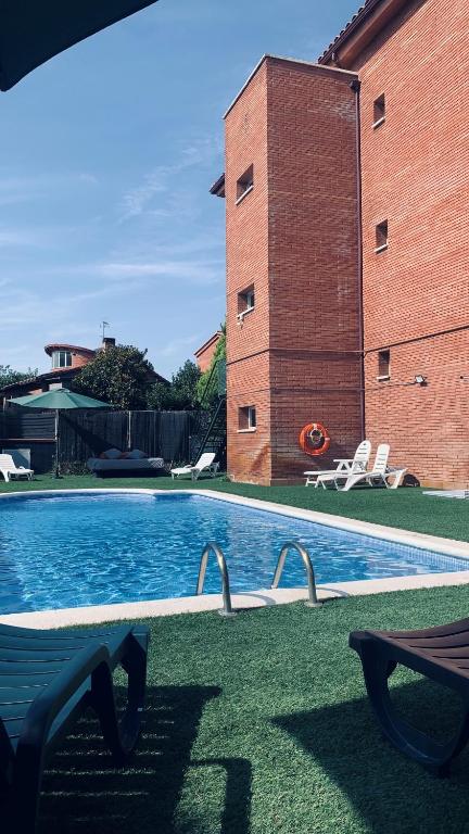 Bazén v ubytovaní Aparthotel Marsol alebo v jeho blízkosti