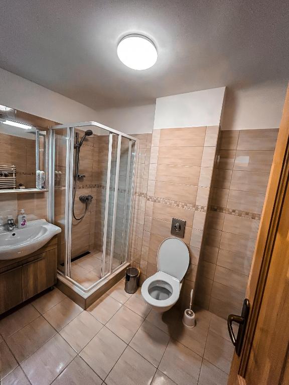 Koupelna v ubytování Groppenstein Apartmanház