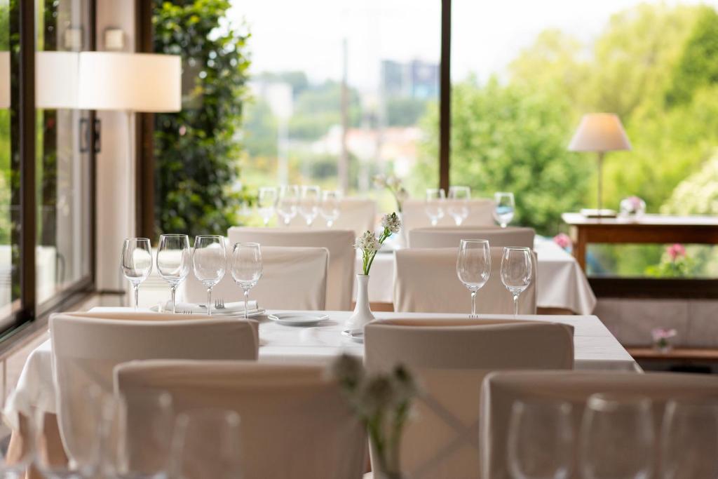 Hotel Santiago Apóstol - Resim 45