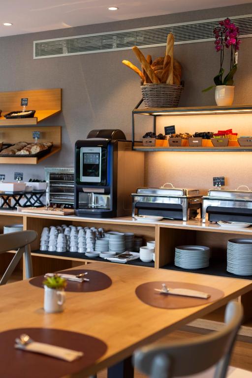 Hotel Santiago Apóstol - Resim 24