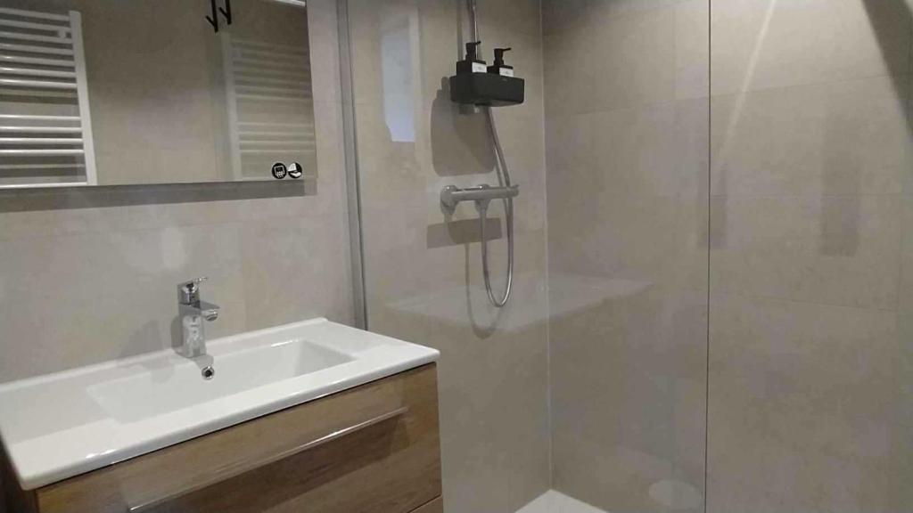 Koupelna v ubytování B&B Plattestien