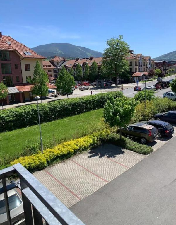 Nespecifikovaný výhled na hory nebo výhled na hory při pohledu z apartmánu