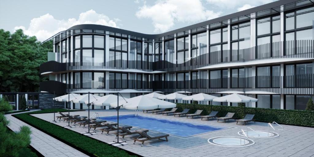 Bazén v ubytování Bursztynowe Apartamenty Resort & SPA Prywatnie nebo v jeho okolí